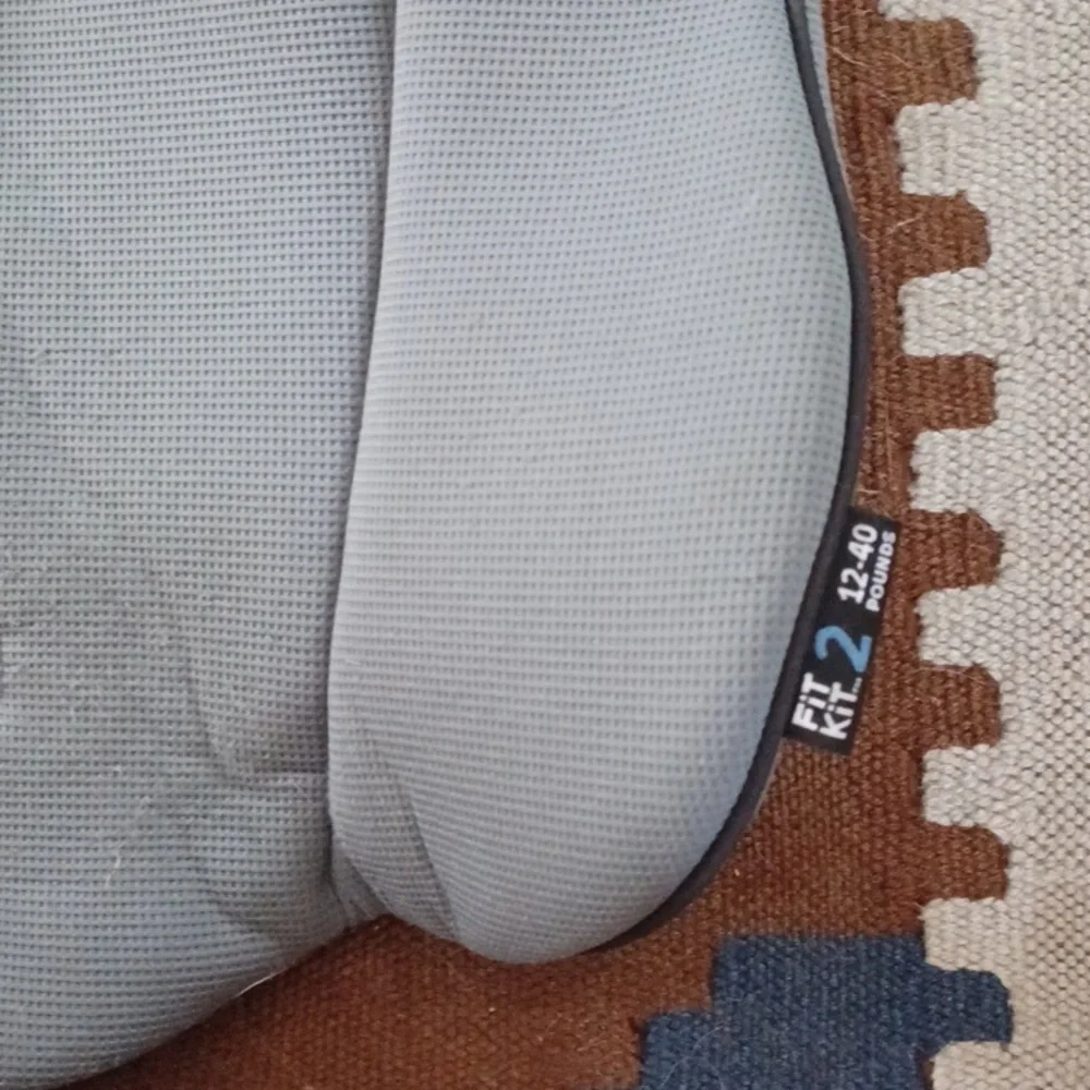 Chicco Black and Gray Car Seat Cover Set - Picture 5 of 7